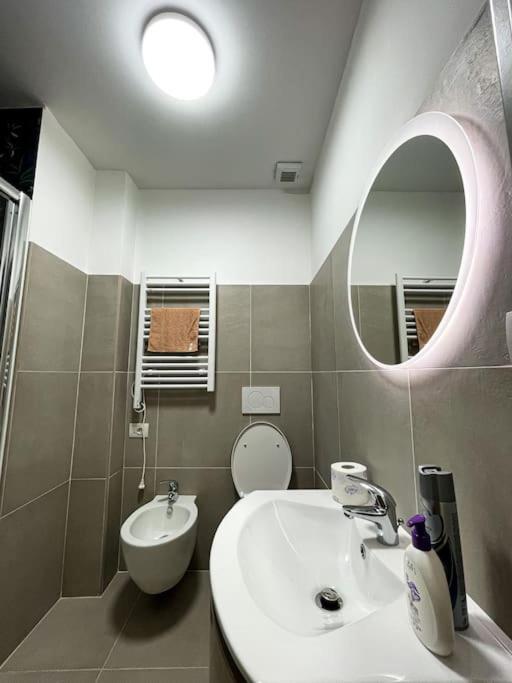 III - Cozy Single Room A Milano Exteriör bild